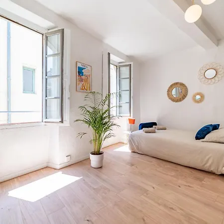 Coeur Ecusson - Entre Les Arenes Et La Maison Carree Apartment Nimes
