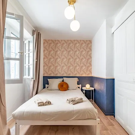 Coeur Ecusson - Entre Les Arenes Et La Maison Carree Apartmán