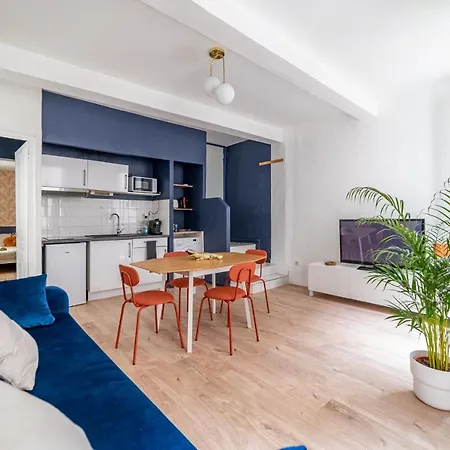 Coeur Ecusson - Entre Les Arenes Et La Maison Carree Apartmán *